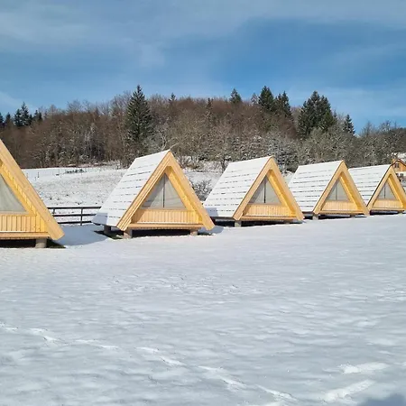 Glamp Pr Kuzuc Cerklje na Gorenjskem