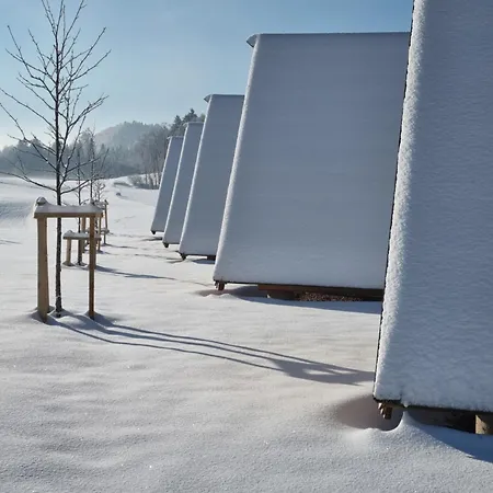 Glamp Pr Kuzuc * 戈雷尼斯卡地区采尔克列