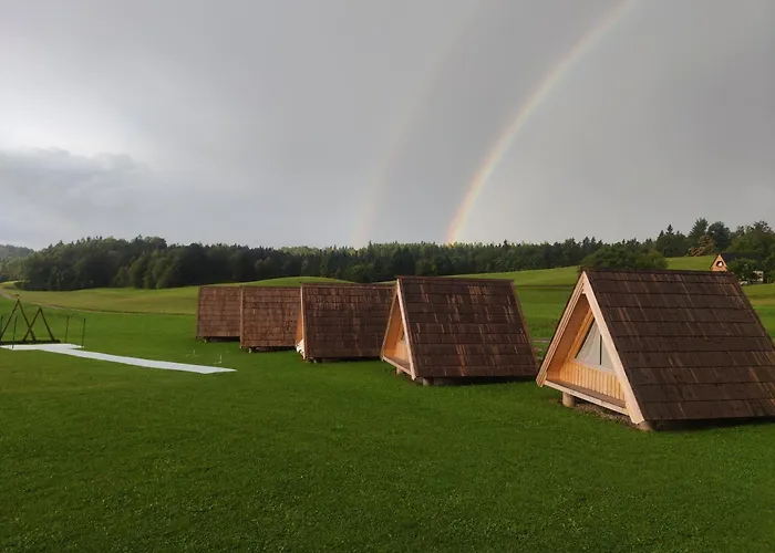 Glamp Pr Kuzuc Luxusní stan