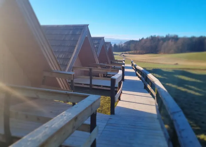 Glamp Pr Kuzuc Luxusní stan